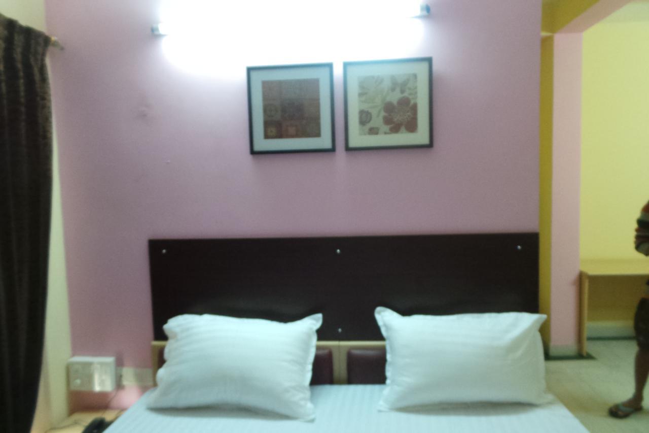 White House Hotel Bangalore Dış mekan fotoğraf